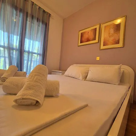 Geovilla & Blue 1 - Pefkochori